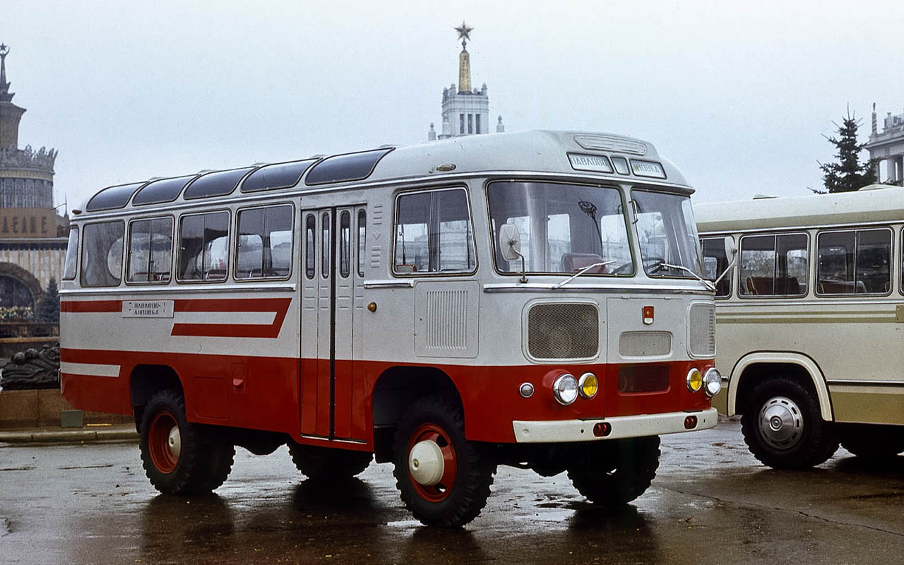 Советские автобусы: высокая проходимость и надежность