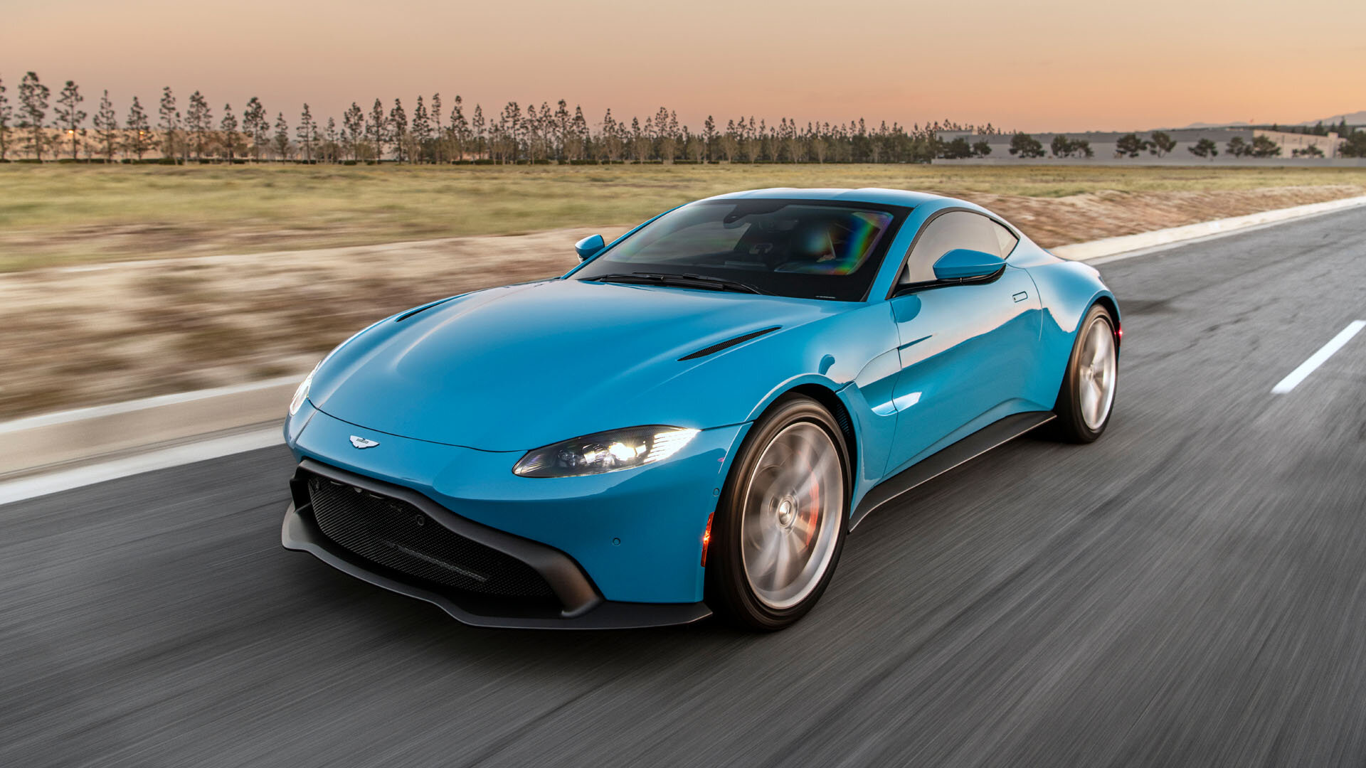 История создания Aston Martin Vantage