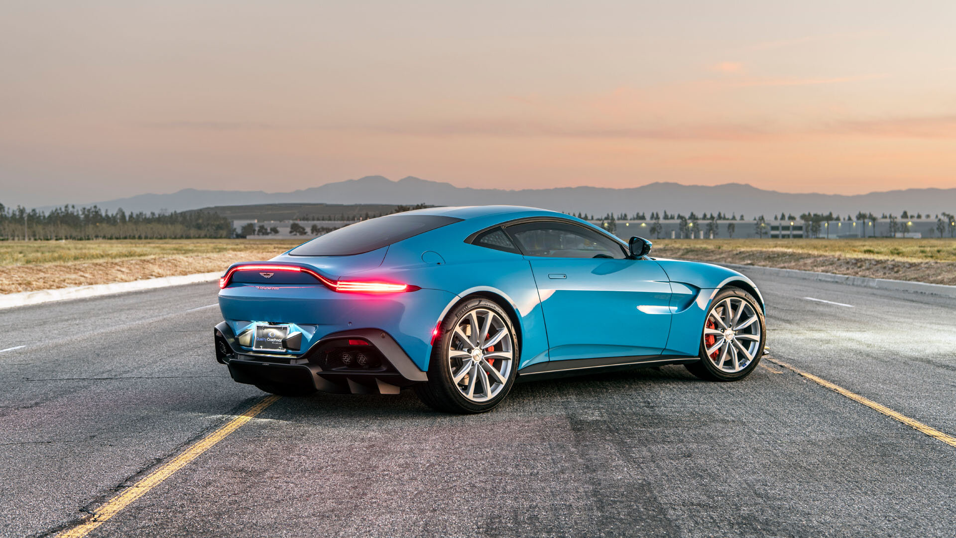 Уникальные особенности Aston Martin Vantage