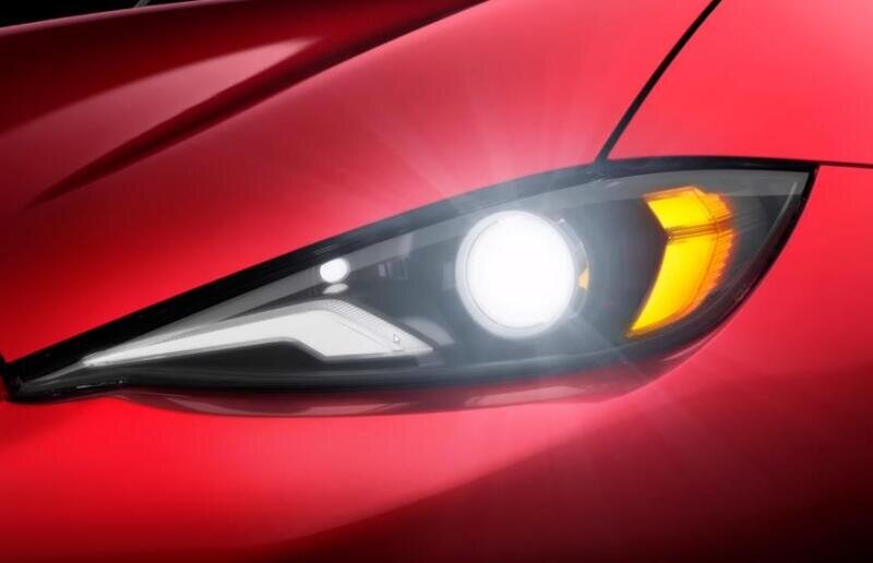 Изменения в интерьере роскошного родстера Mazda MX-5