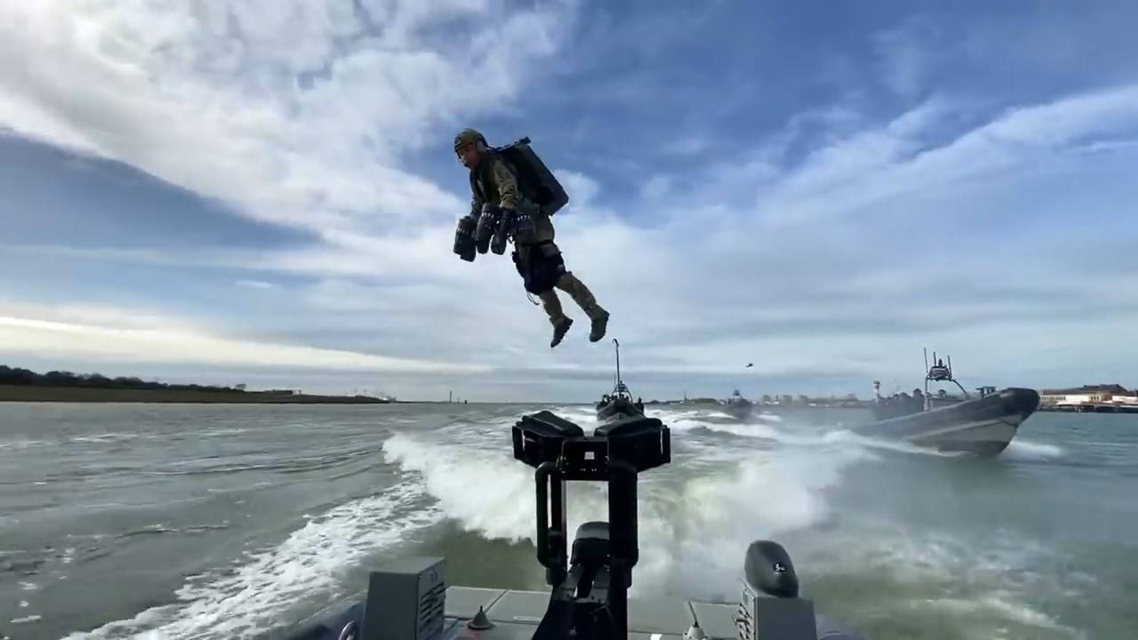 Перевоплощение фантастики в реальность: Gravity Jet Suit