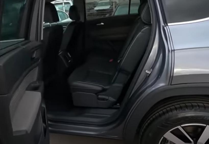 Сравнение стоимости, надежности и дизайна Honda CR-V и Volkswagen Teramont