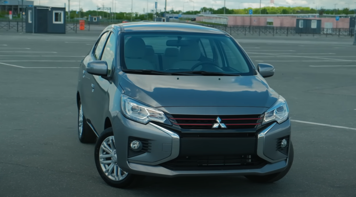 Mitsubishi Attrage: преимущество перед LADA Vesta NG