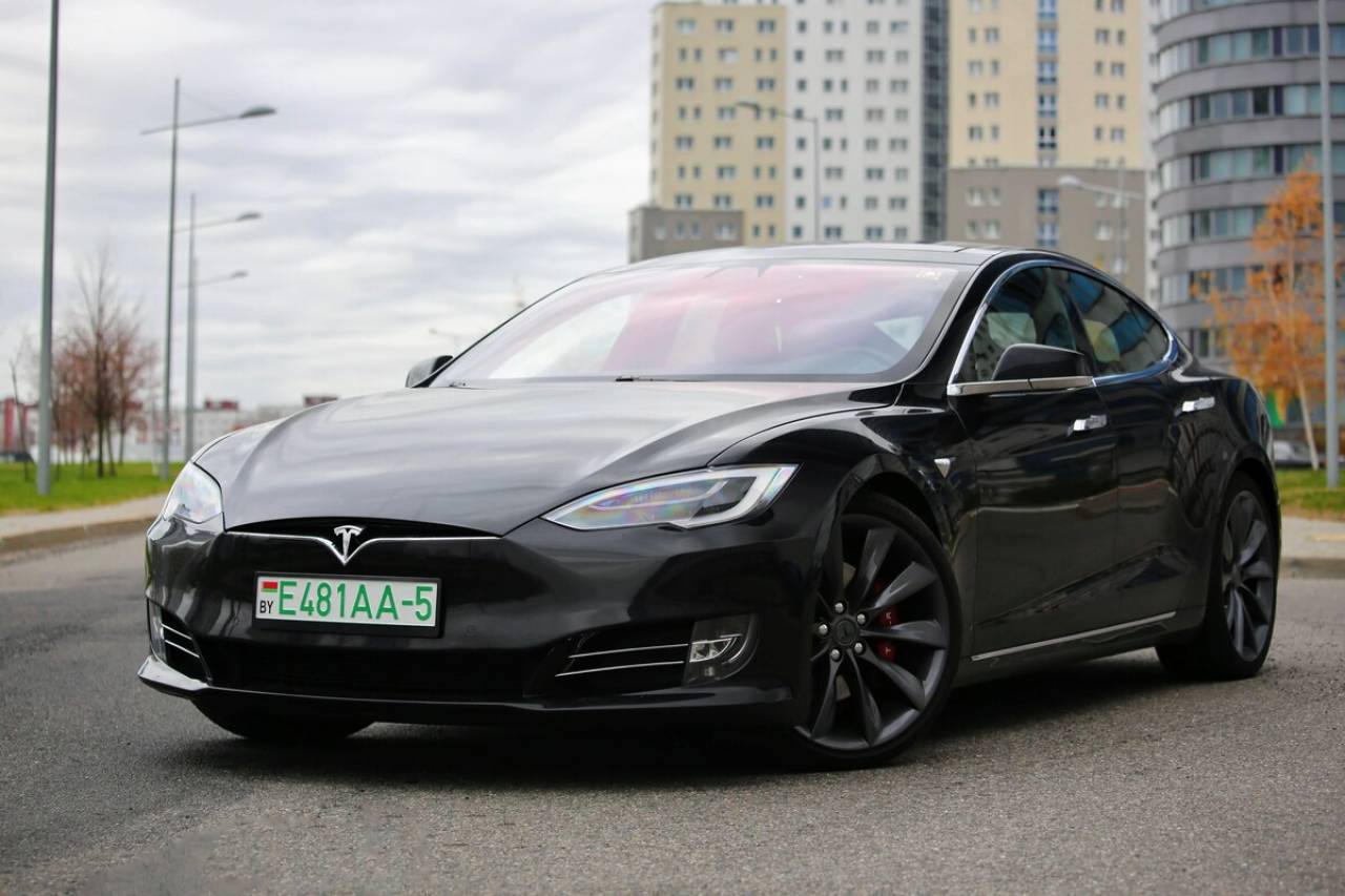 Безопасность и надежность электрокаров Tesla