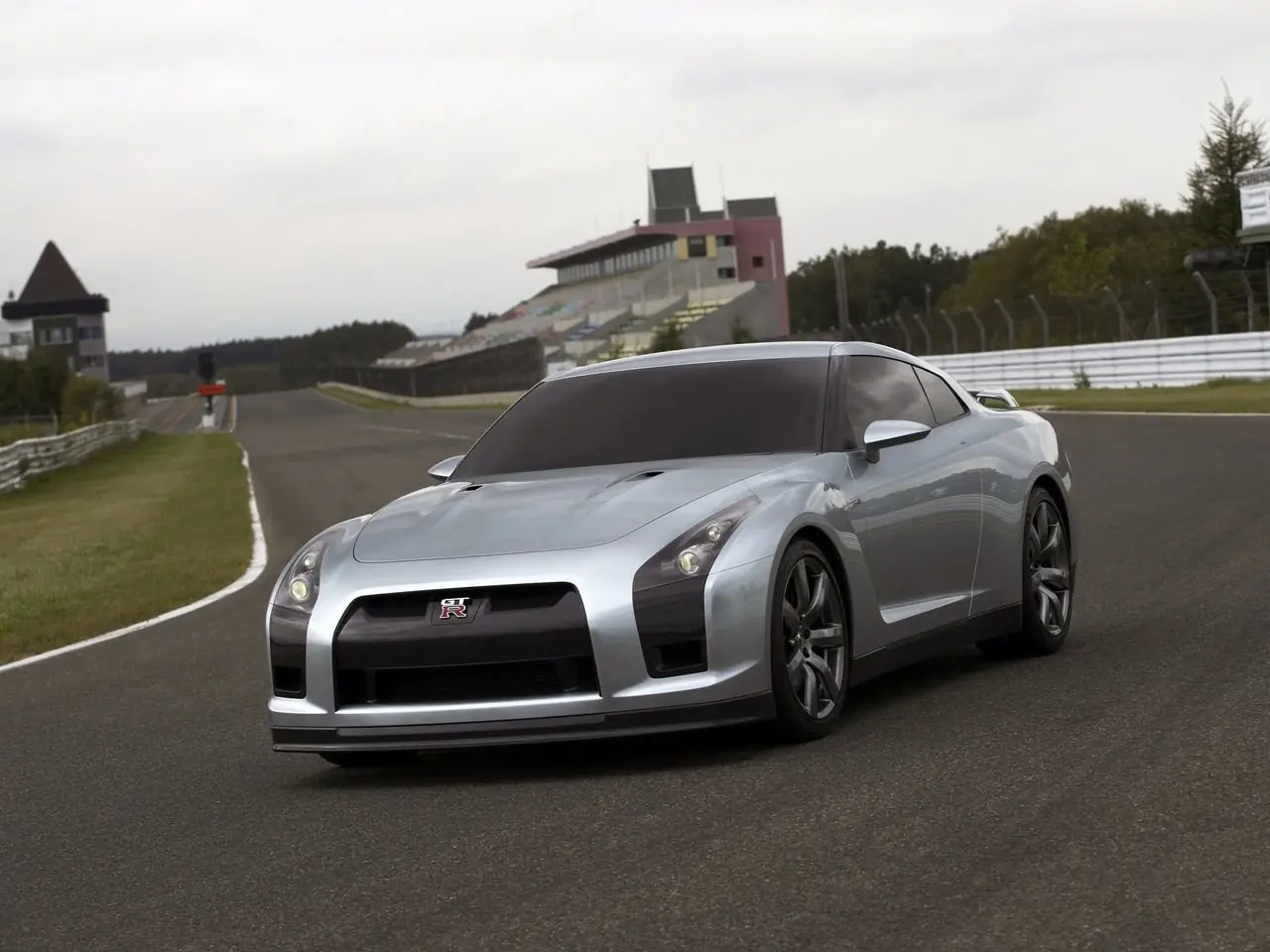 Начало пути: Nissan и его борьба с Porsche и Jaguar