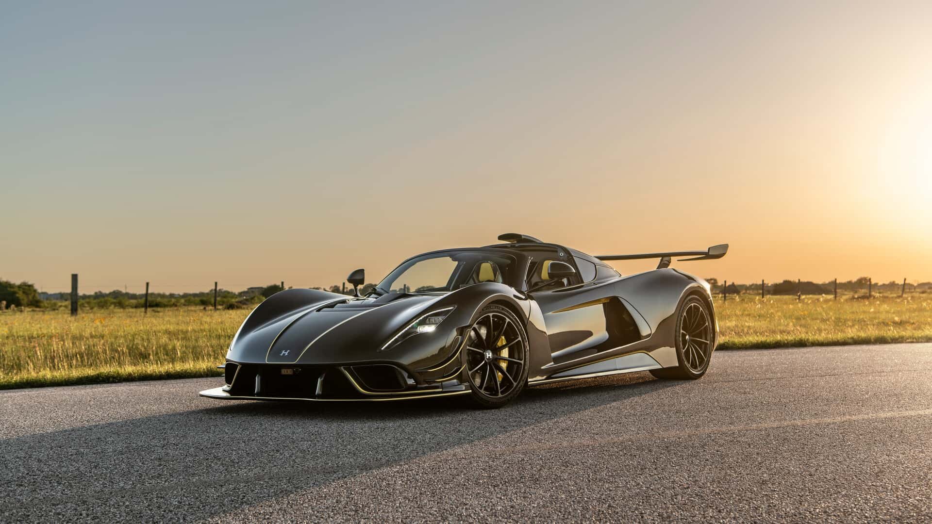 Новый суперкар от Hennessey