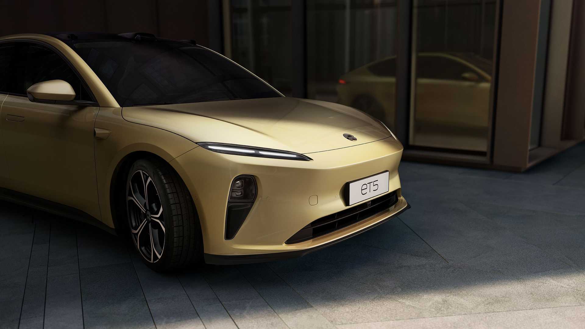 NIO ET5 - конкурент Tesla Model 3