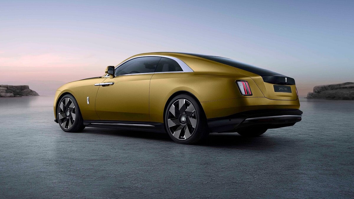 Премиум-класс: Rolls-Royce Motor Cars и электрокары