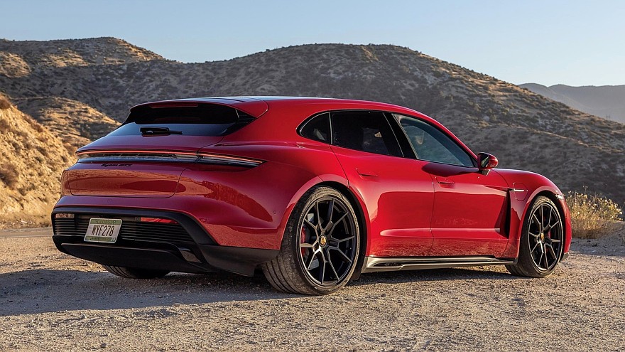 Релиз нового универсала и отделки GTS для Porsche Taycan в 2022 году