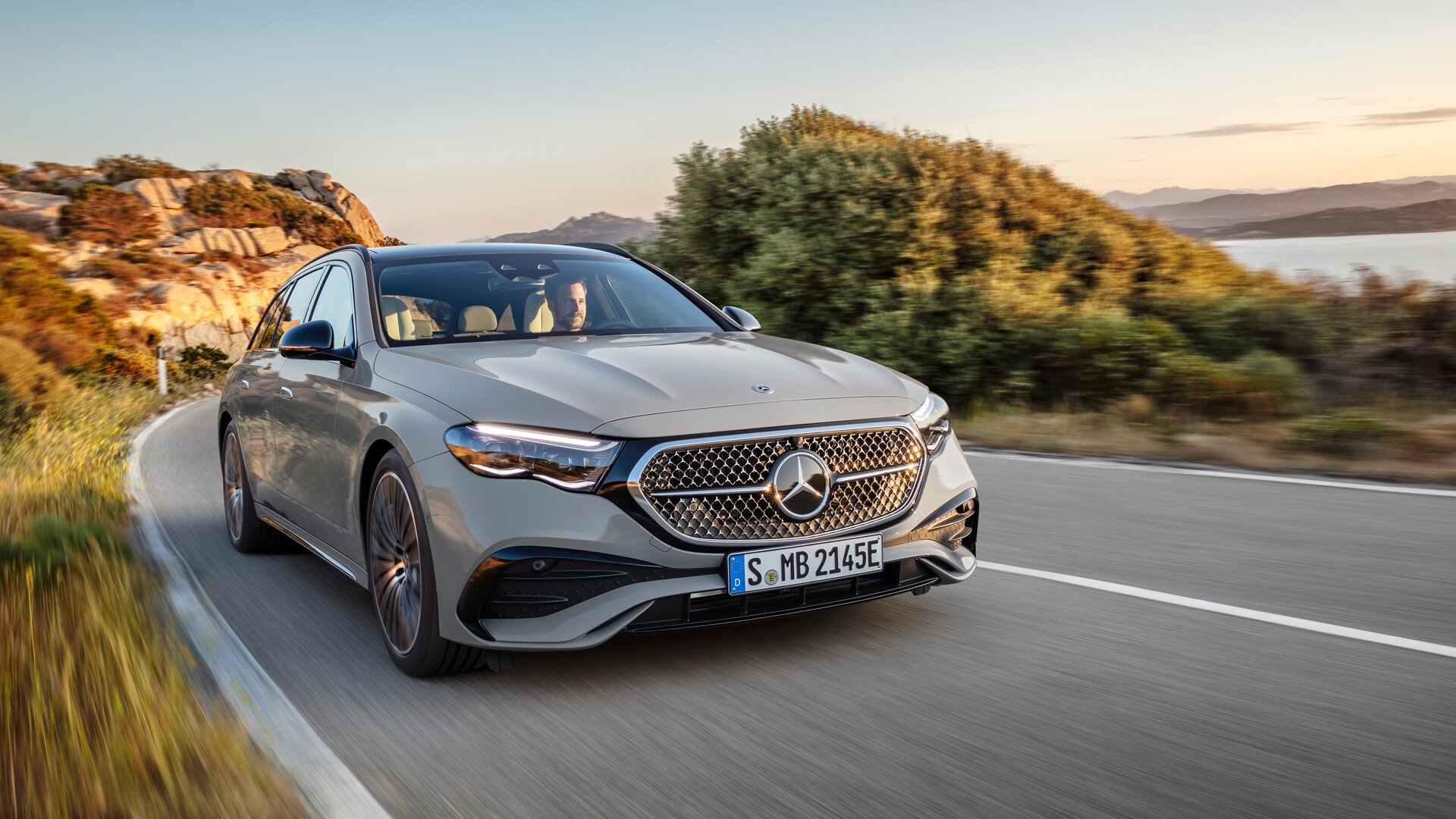 Богатый модельный ряд автомобилей Mercedes от AMG