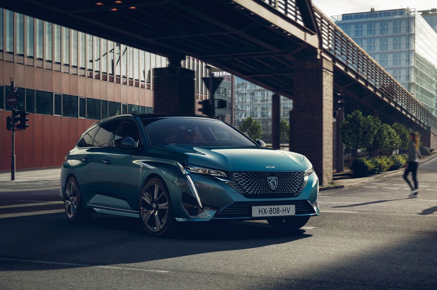 Peugeot 308 SW Hybrid GT Pack – сочетание стиля и новых возможностей