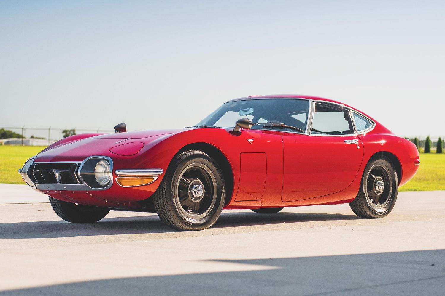 История появления Toyota 2000GT