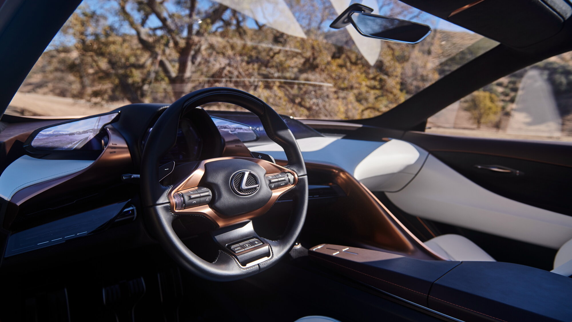Автомобиль Lexus TX - идеальное сочетание мощности и роскоши для требовательных клиентов