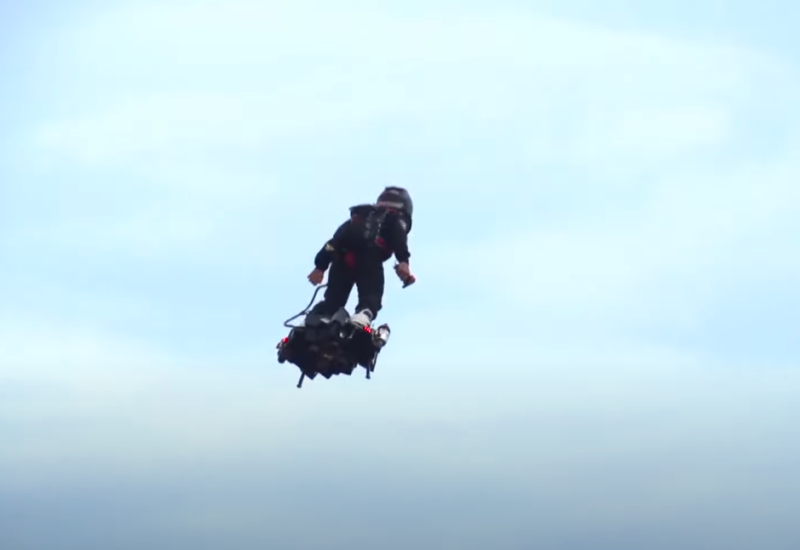Flyboard Air – реактивная доска для полетов над водой