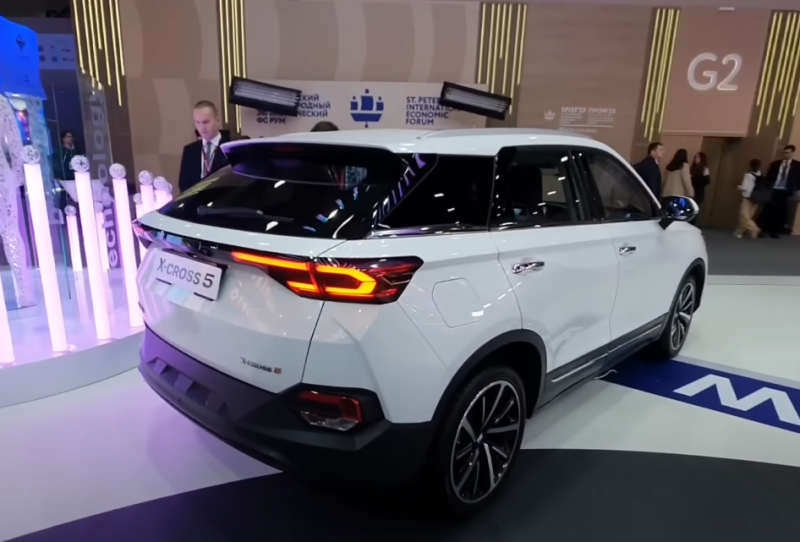 Причины возможного снятия Lada X-Cross 5 с серийного производства
