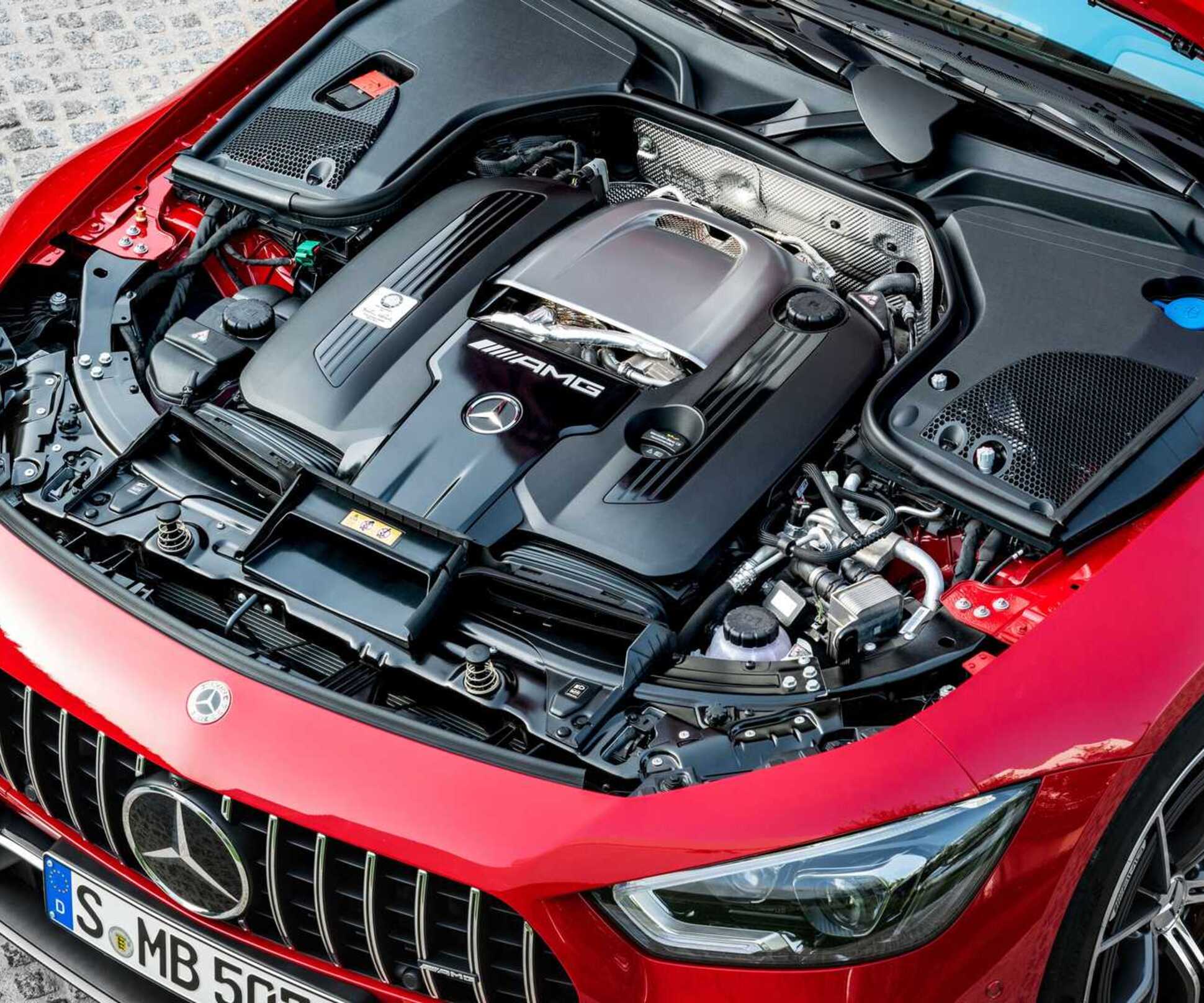 AMG представила новый мощный двигатель