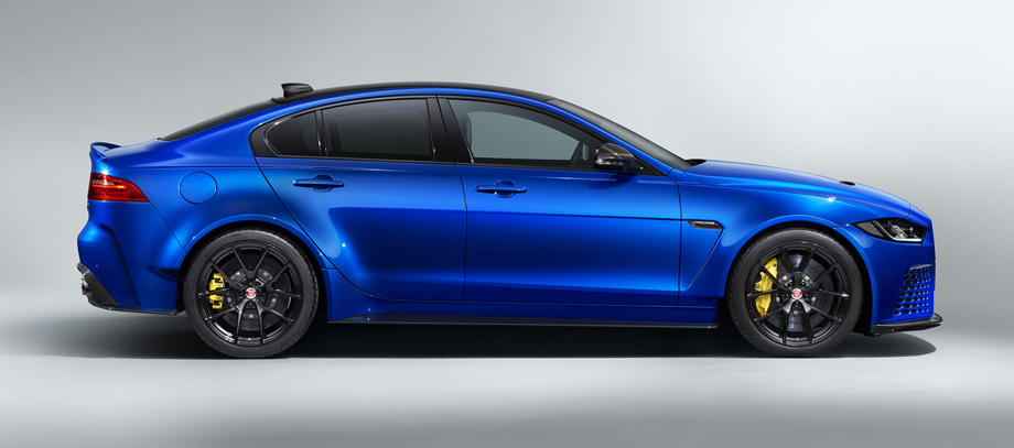 Уникальный стиль: дизайн седана Jaguar XE SV Project 8