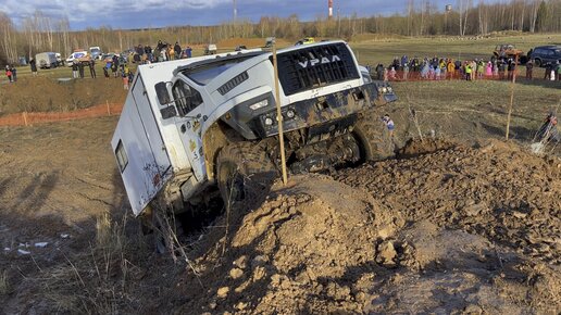Преимущества Mercedes Zetros на бездорожье
