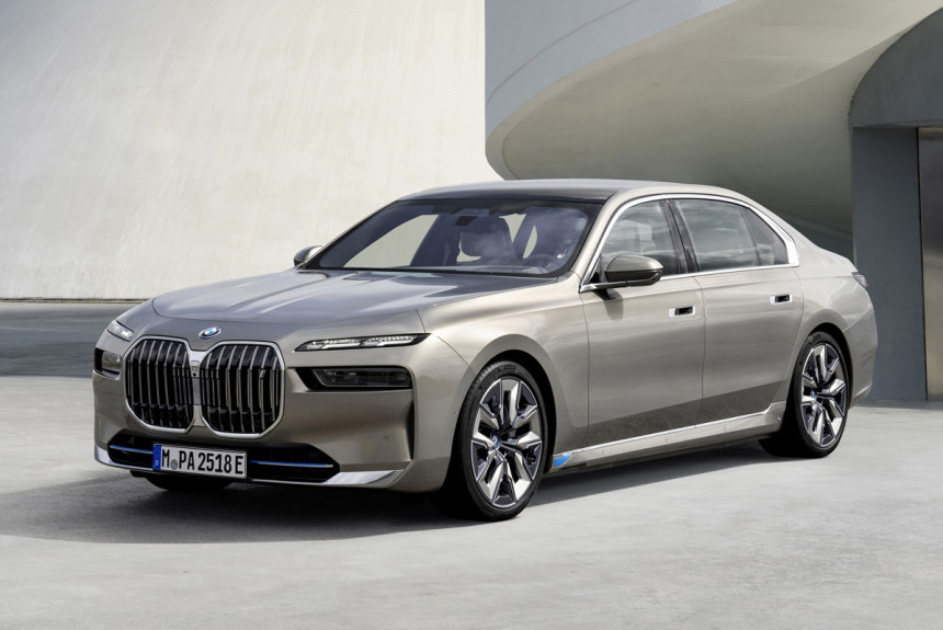 Безупречные характеристики нового BMW i7