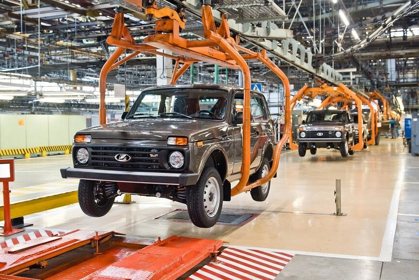АвтоВАЗ увеличивает объем выпуска автомобилей Lada Niva