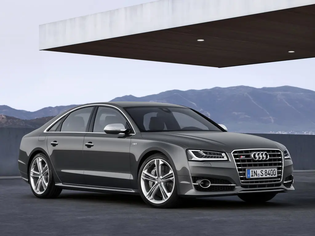 Цена новых Audi S8 и особые предложения