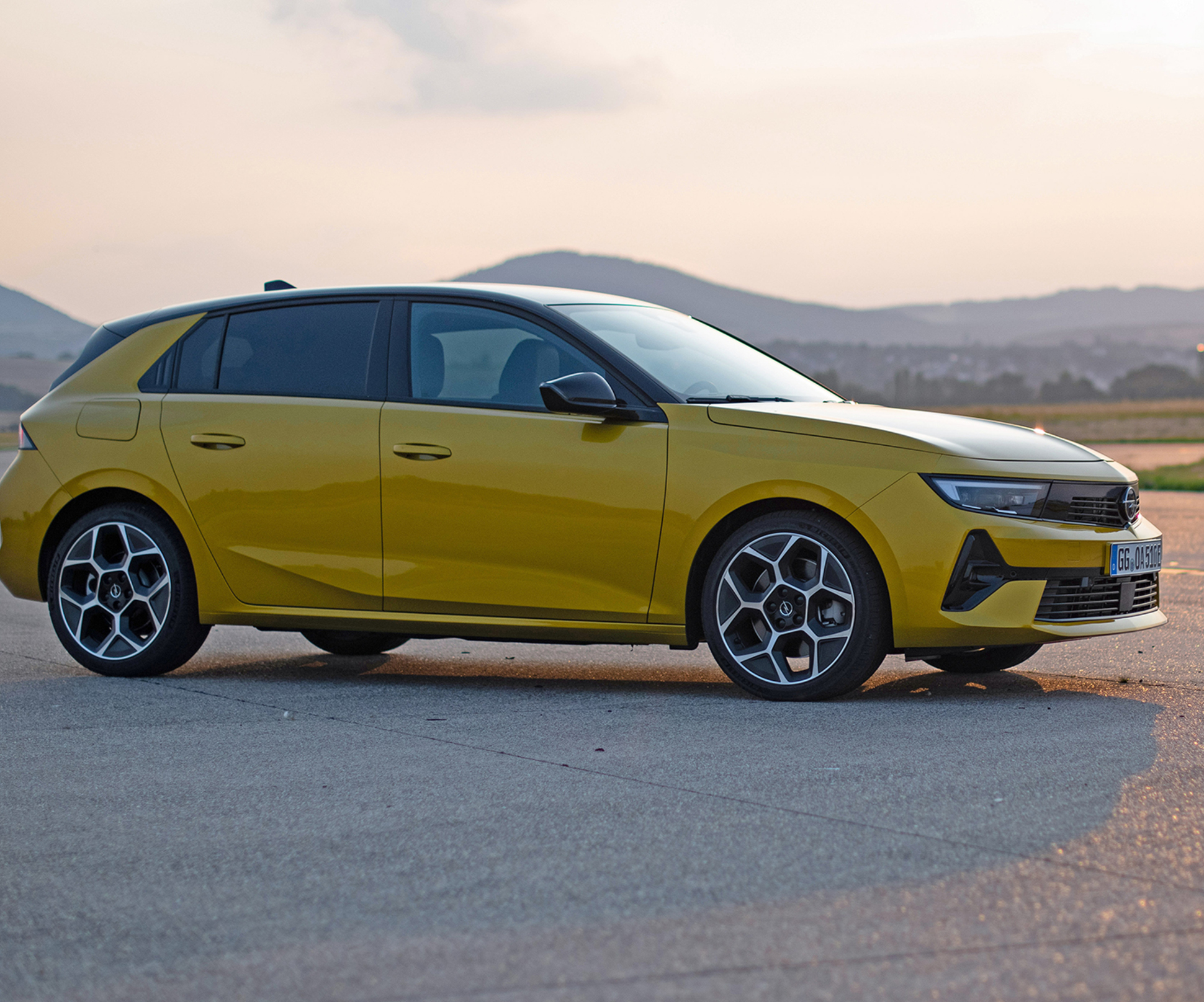 Уникальные особенности новых кроссоверов Opel