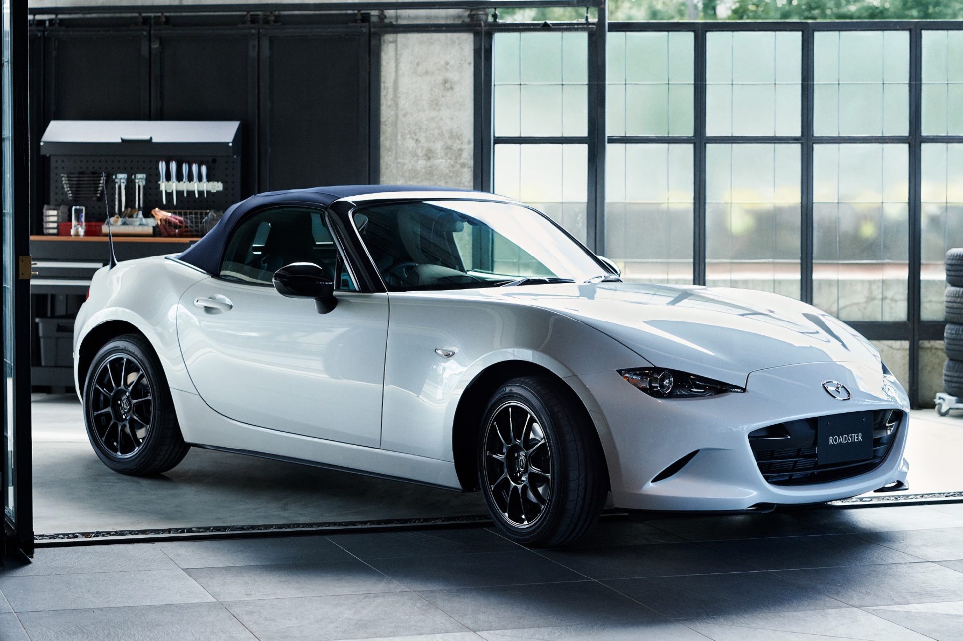 Родстер Mazda MX-5: Крупный рестайлинг в 2022 году