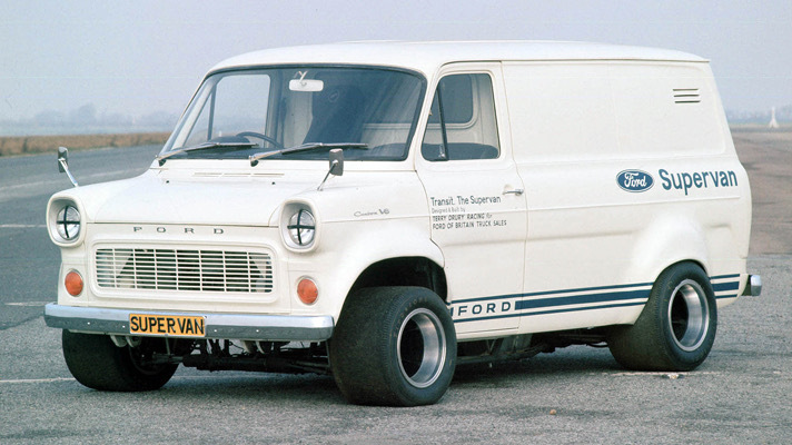 Ford Transit vs другие гоночные автомобили