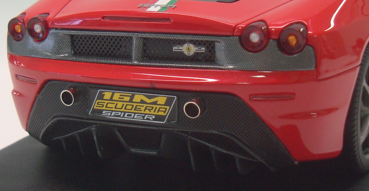 Цена и владение Ferrari Scuderia 16M Spider: элитность и престиж