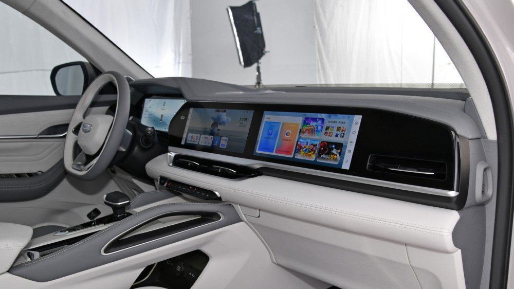 Гибридное возрождение Geely Monjaro
