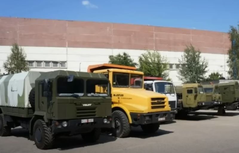 Территория завода