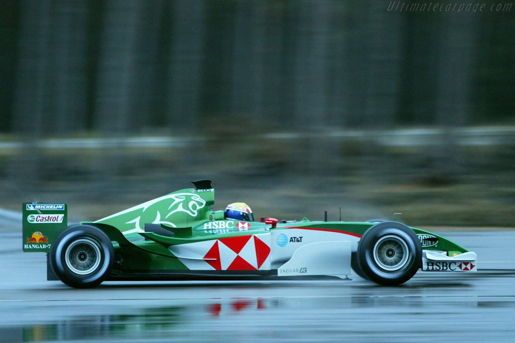 Jaguar R5: описание гоночного автомобиля
