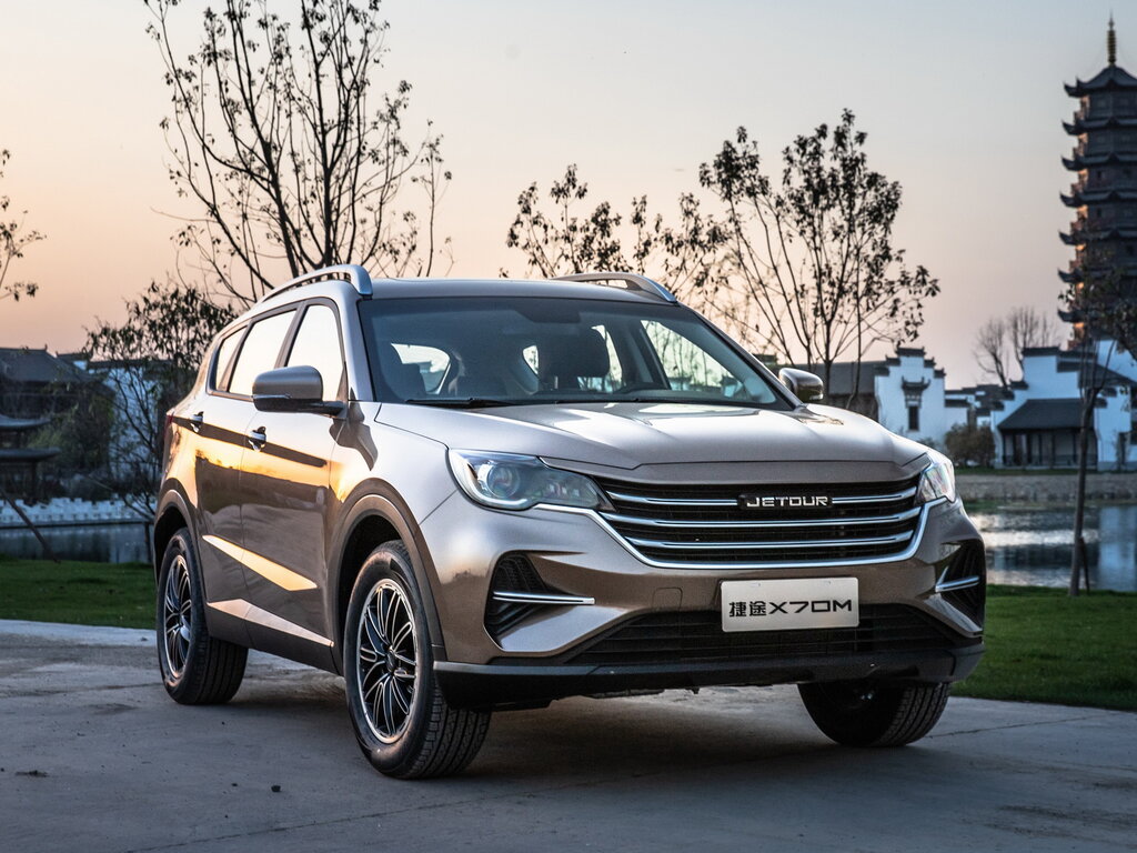 Кроссовер Jetour X70 после рестайлинга