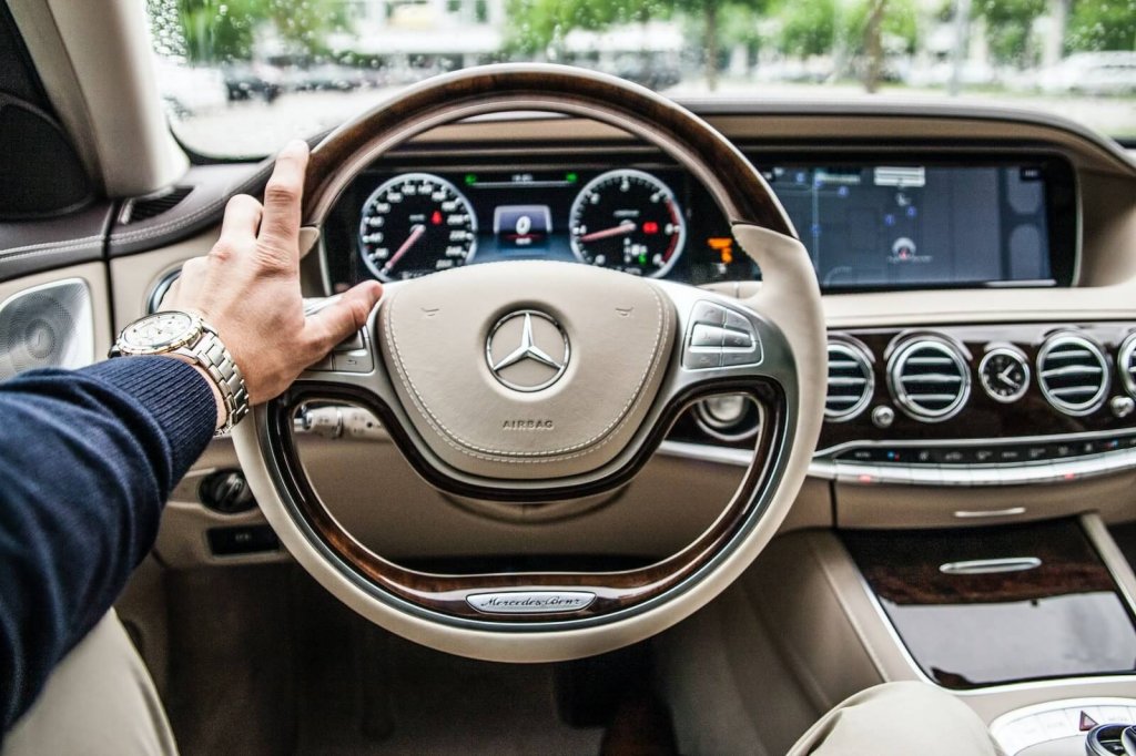 Mercedes: одобрение для автопилота 3-го уровня
