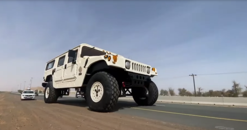 Hummer H1: роскошная внедорожная машина для особого стиля жизни